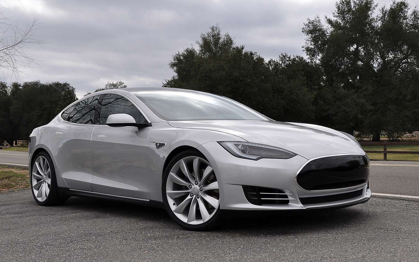 Tesla Model S #8443301