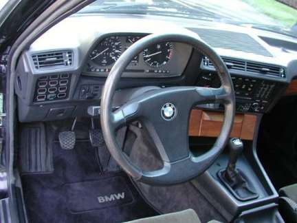 BMW 735i #8650671