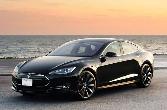 Tesla Model S #8108554