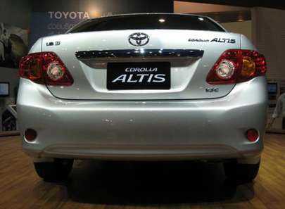 Toyota Corolla Altis #9228430