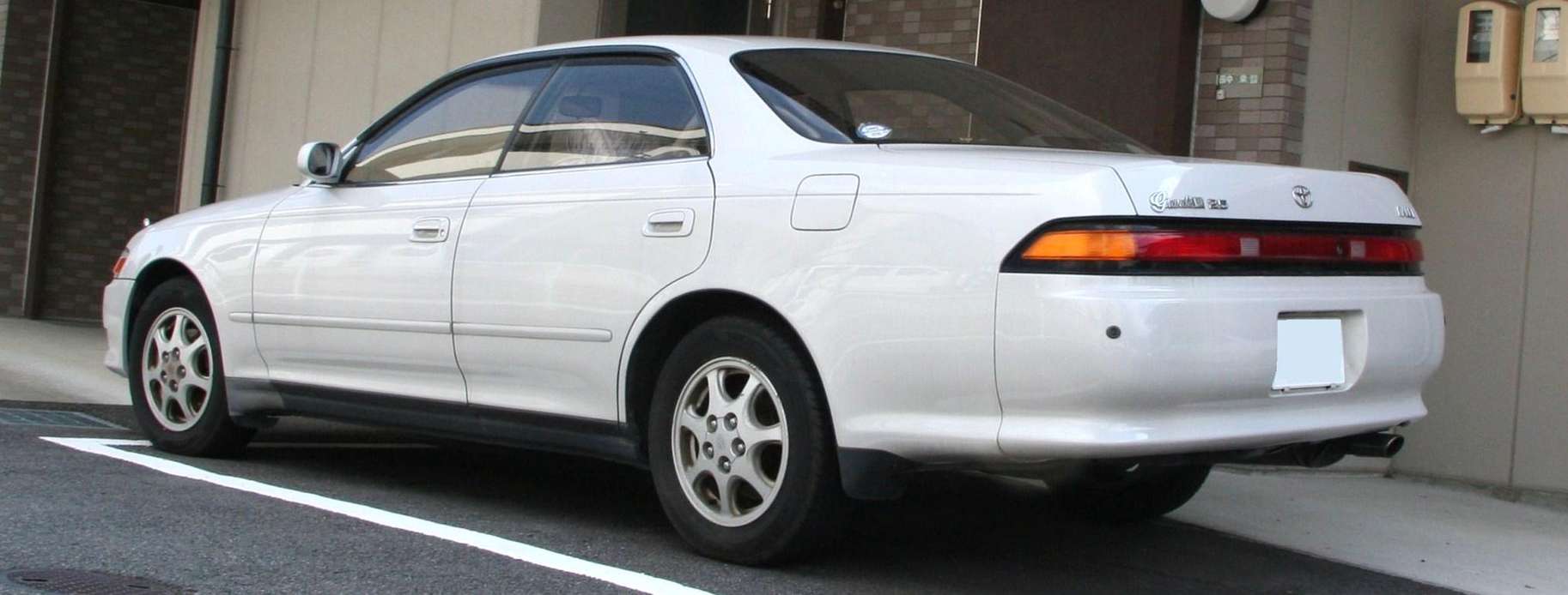 Toyota Mark II #8184811