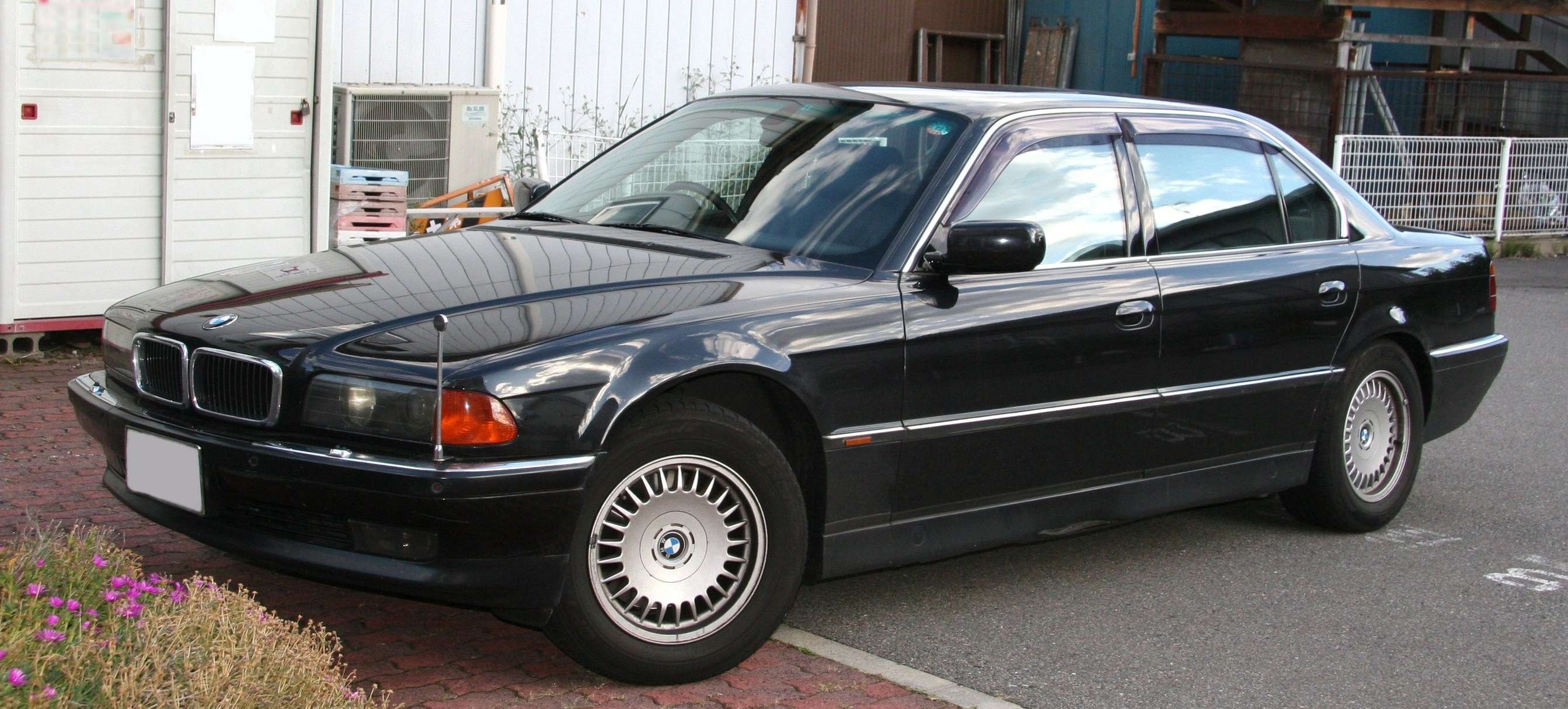 BMW 750iL #9250115