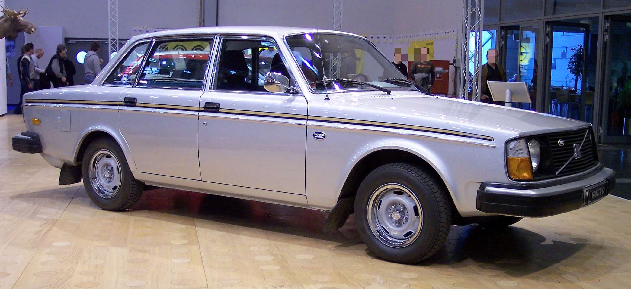 Volvo_244