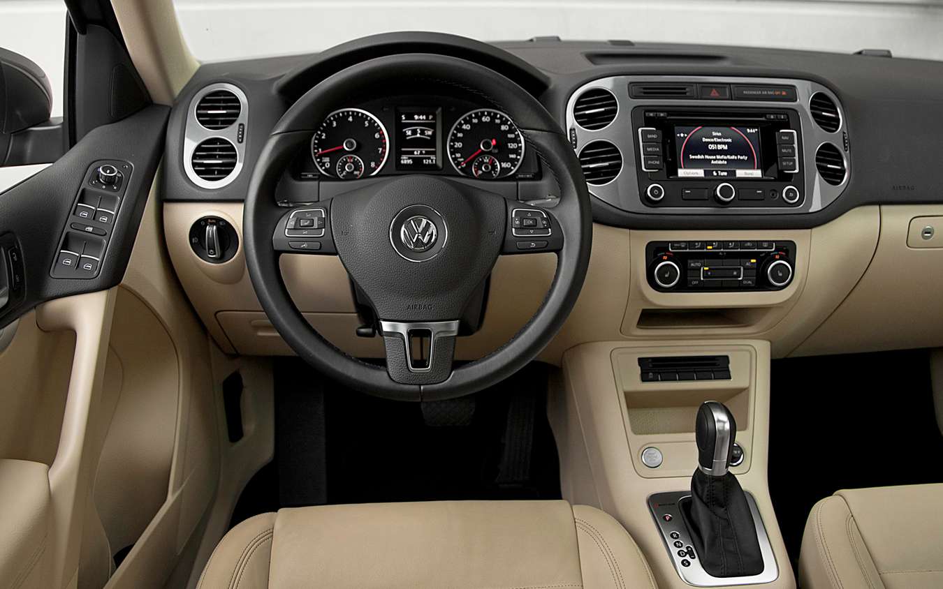 Volkswagen Tiguan #9977245
