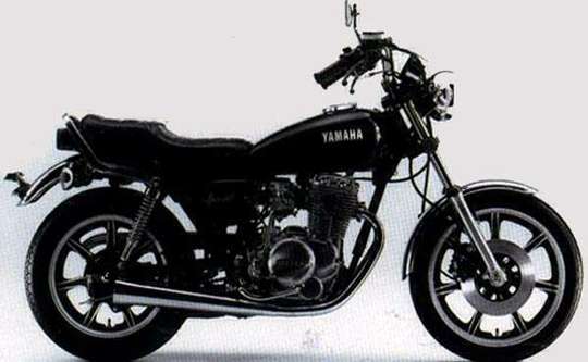Yamaha 400 #8266368