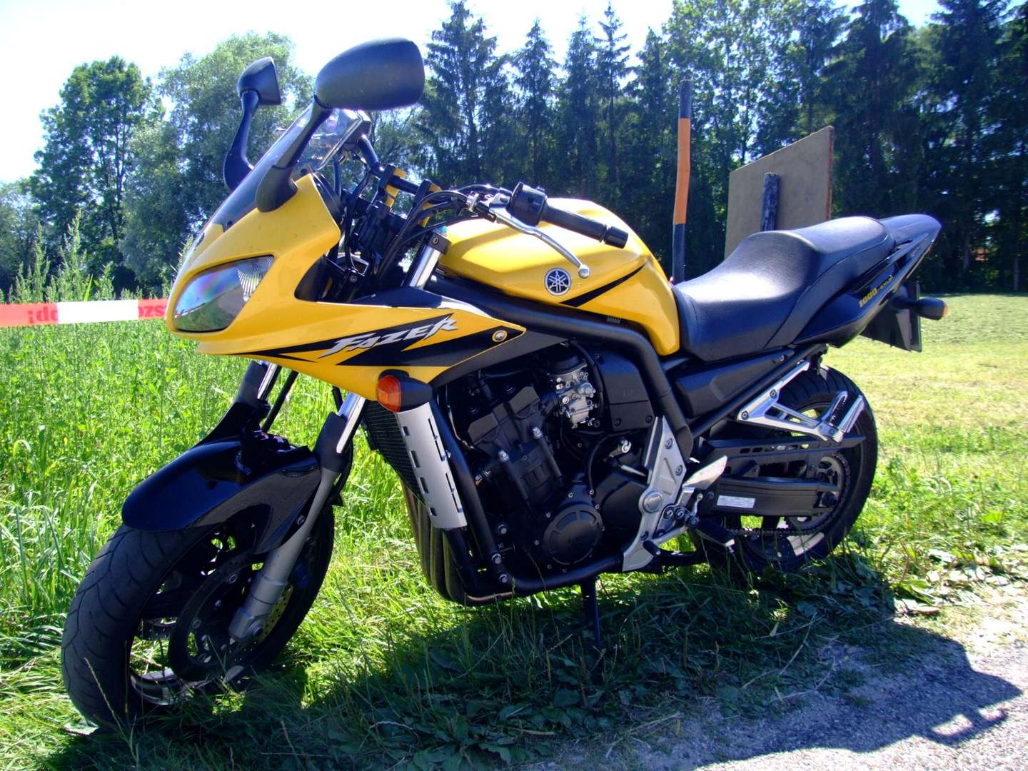 Yamaha_Fazer