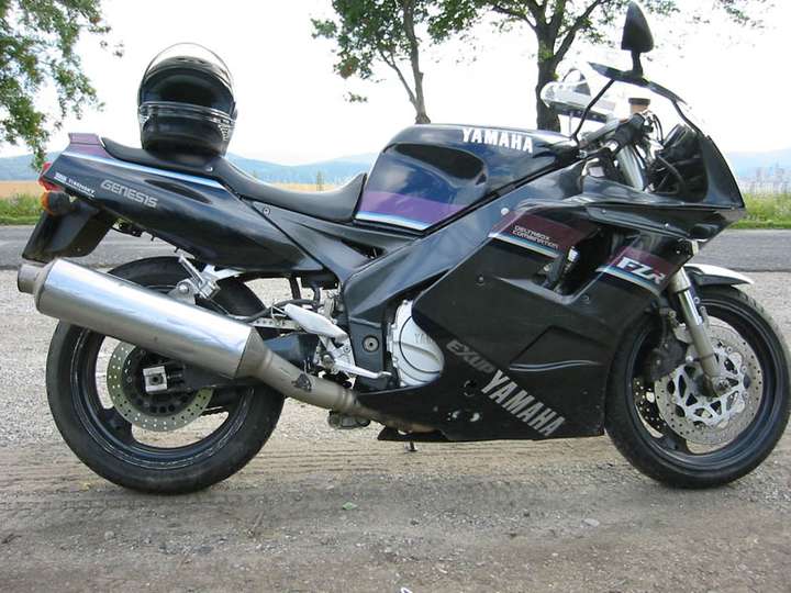 Yamaha FZR #9981747