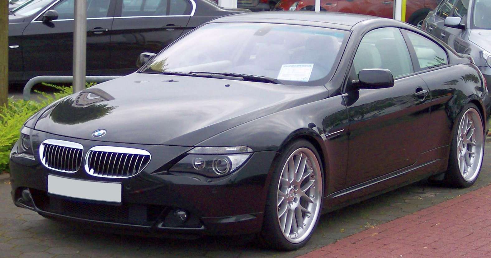 BMW Series 6 #9889137