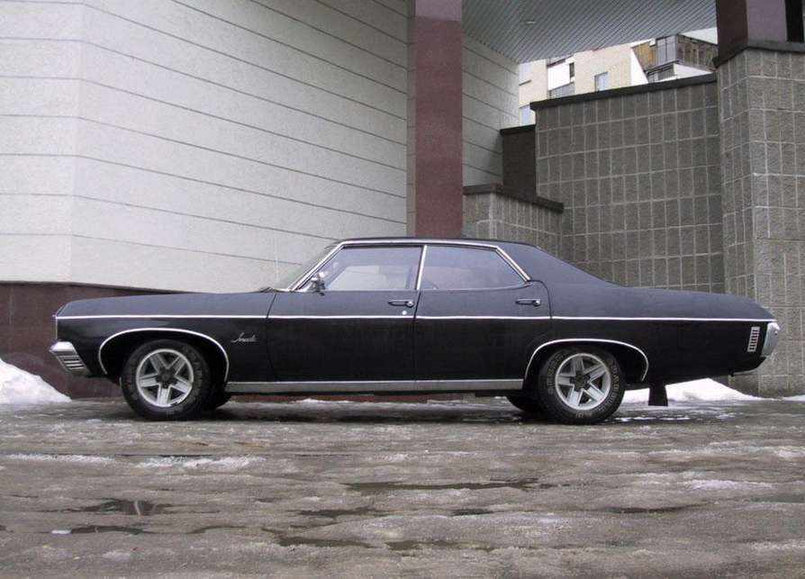 Chevrolet Impala #8531390