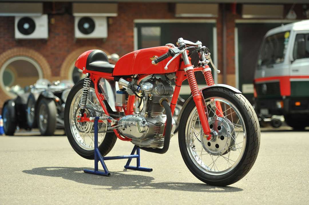 Ducati_250