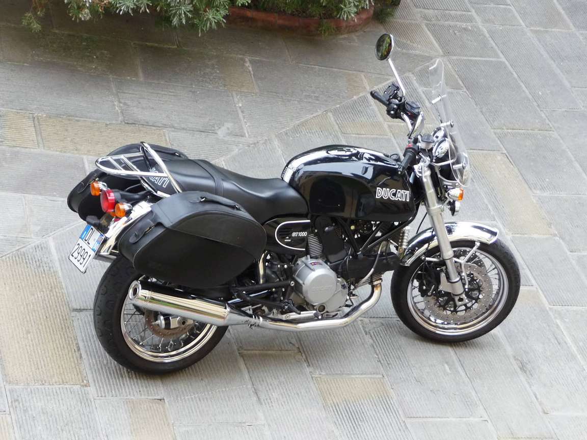 Ducati_GT_1000