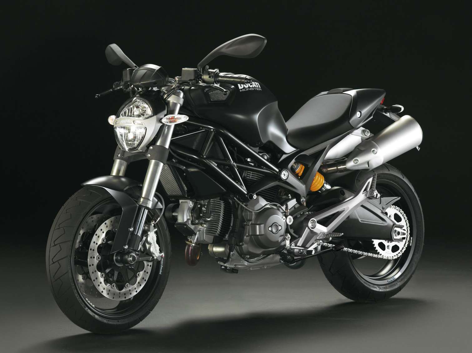 Ducati Monster 696 #7855763