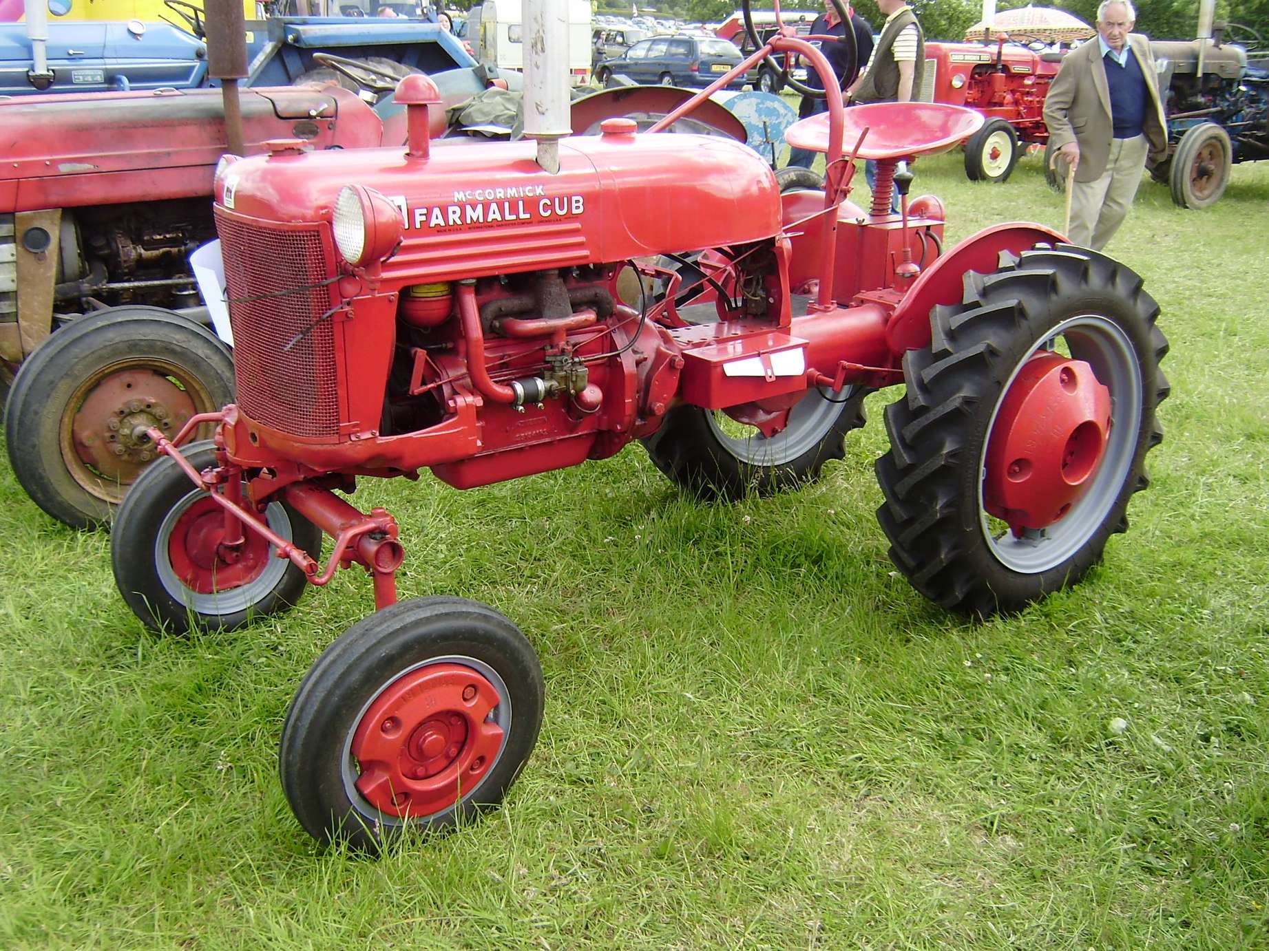 Farmall_Cub