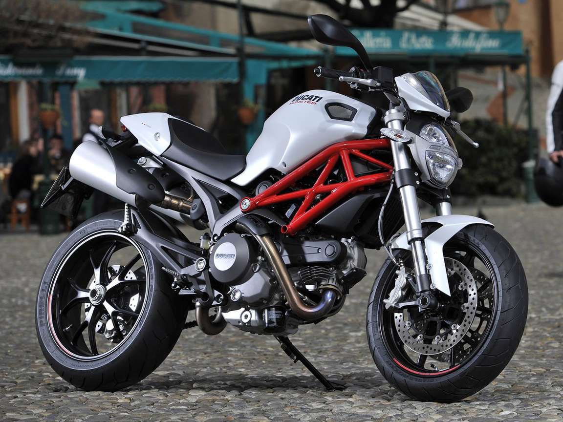 Ducati Monster 796 #9846650