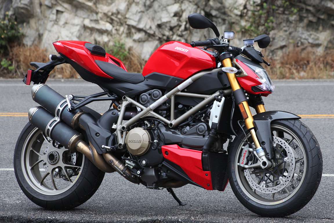 Ducati Streetfighter #7821411