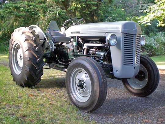 Ferguson Tractor #9982464