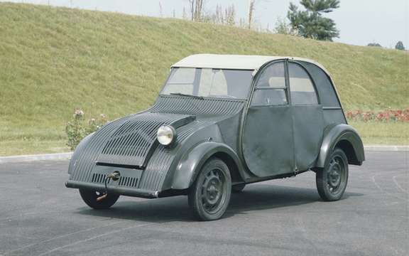 Citroen 2 CV: Over 6,000 cars expected picture #1