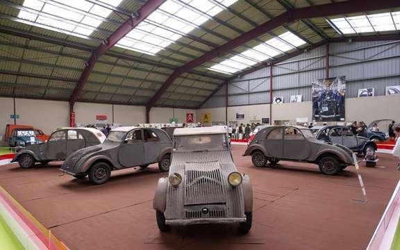 The 19th World Meeting of Friends of the Citroen 2CV beats records of participation picture #2