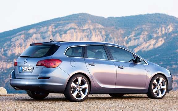Opel Astra Sports Tourer: It should come compete with the Golf Wagon picture #2