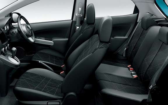 Mazda Demio SKYACTIV 2012: the first in Japan picture #4