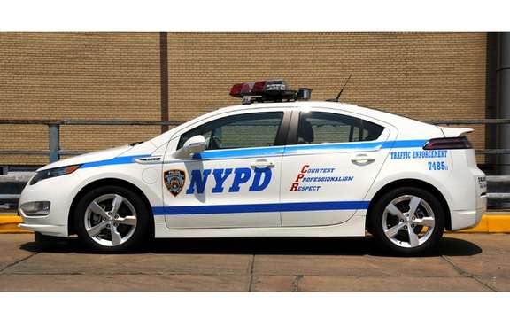 2012 Chevrolet Volt: The City of New York bought 50 copies picture #2
