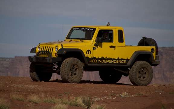 Jeep Wrangler Unlimited JK8: Convertible into truck picture #1