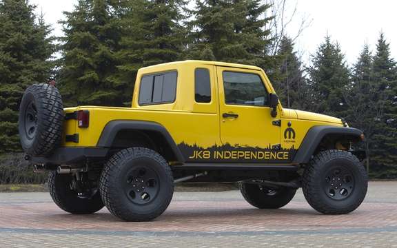 Jeep Wrangler Unlimited JK8: Convertible into truck picture #2