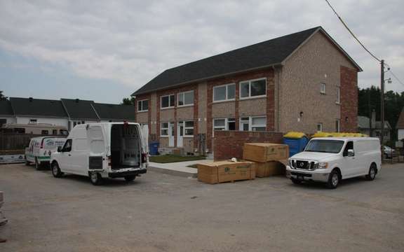 Nissan NV 2012: A special delivery "Habitat for Humanity Toronto" picture #4
