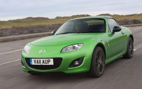 Mazda MX-5 and Mazda2 Black Edition: For British only picture #2