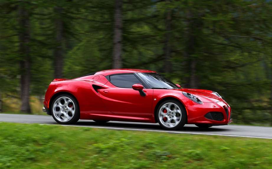 Alfa Romeo 4C: Most Beautiful Car in 2013 picture #2