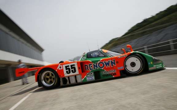 The Mazda 787B, winning the 24 Hours in 1991, returns to Le Mans after 20 years picture #2