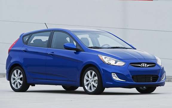 2012 Hyundai Accent Price Deeper more generous equipment picture #4