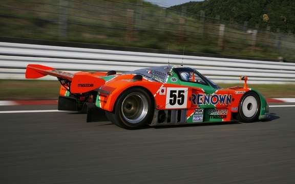 The Mazda 787B, winning the 24 Hours in 1991, returns to Le Mans after 20 years picture #3
