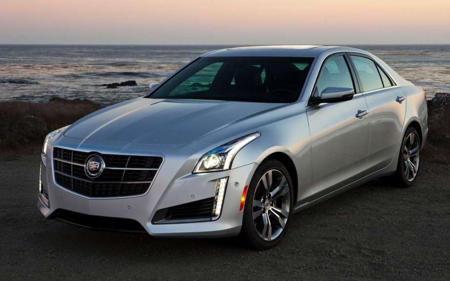 Cadillac: an urban SUV models and a diesel engine picture #4