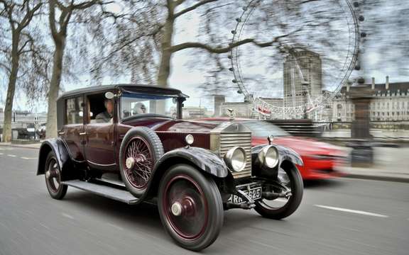 Rolls Royce commemorates the 100th anniversary of the "Spirit of Ecstasy" picture #3