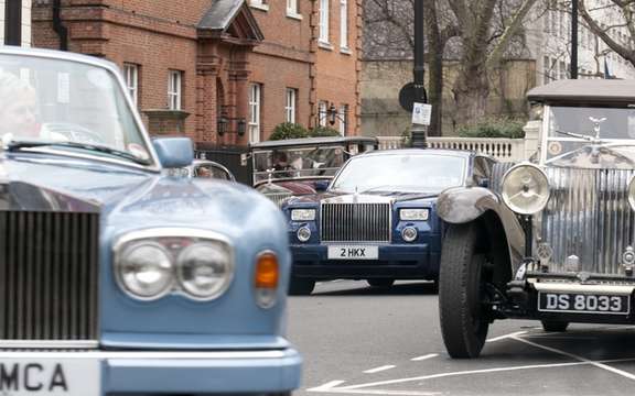 Rolls Royce commemorates the 100th anniversary of the "Spirit of Ecstasy" picture #4