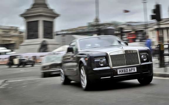 Rolls Royce commemorates the 100th anniversary of the "Spirit of Ecstasy" picture #7