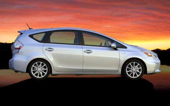 Toyota Prius 2012: Available for this summer