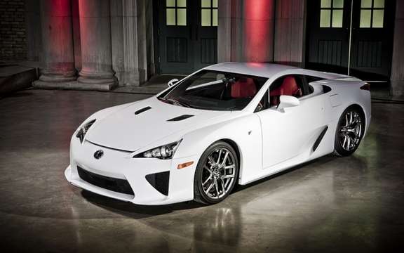 Lexus LFA 2012: Ten copies reserved for the Canadian market picture #7