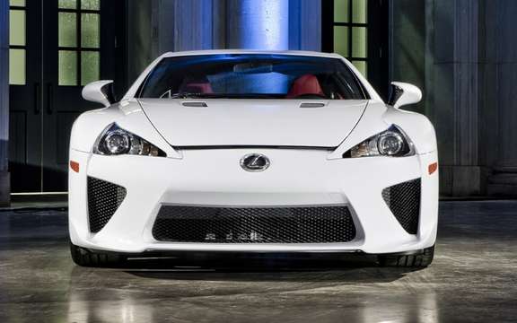 Lexus LFA 2012: Ten copies reserved for the Canadian market picture #4