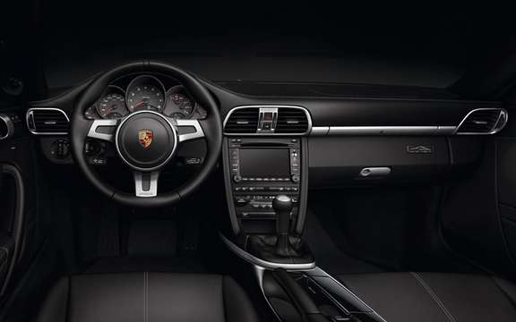 Porsche 911 Black Edition: Only 1911 units produced picture #10