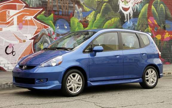 Honda Fit 2007 and 2008: Reminder 1.35 million cars picture #2