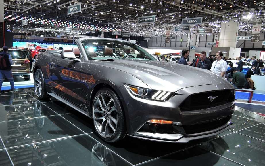 2015 Ford Mustang auctioned for $ 300,000 picture #1