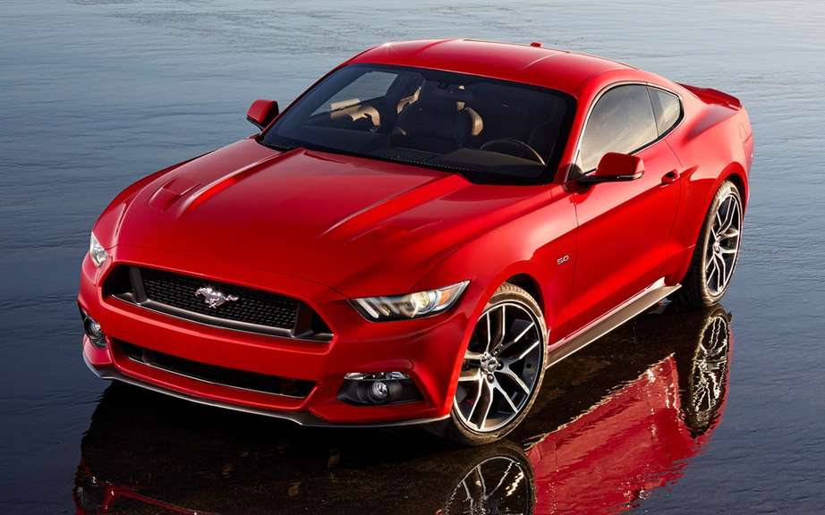 2015 Ford Mustang auctioned for $ 300,000 picture #3