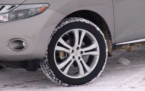 Winter tires mandatory: Winter starts well before December 15, CAA-Quebec reminds