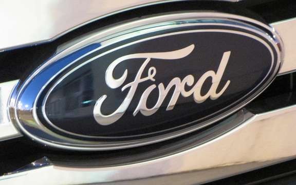 Ford keeps his distance from Mazda