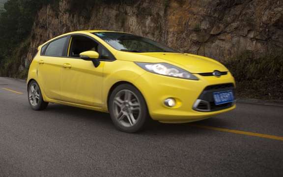 Ford Fiesta 2011: Best New Small Car under $ 21,000. picture #1