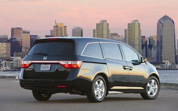 Honda Canada announces pricing for sale 2011 Odyssey picture #2