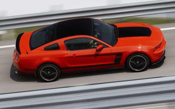Ford Mustang Boss 302 2012: From 1969 to today picture #2