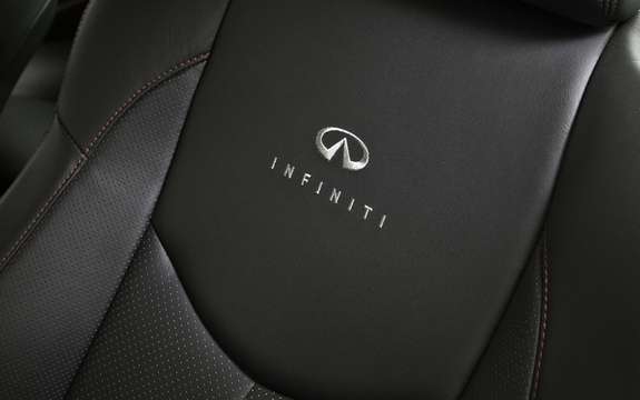 Infiniti IPL G: Concours d'elegance and power picture #6